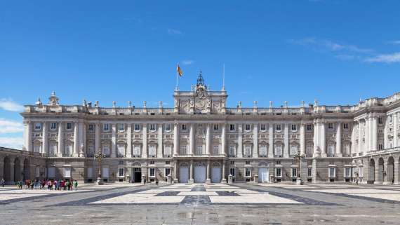 Patrimonio Nacional convoca ocho becas de formación para postgraduados.